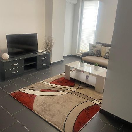 Apartament Cluj Floreşti Esterno foto