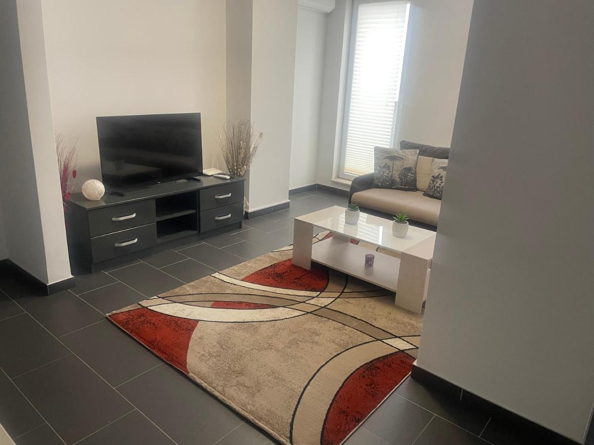 Apartament Cluj Floreşti Esterno foto